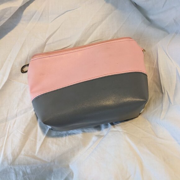 Disney Minnie Mouse Wristlet Pink/Gray - Picture 4 of 5